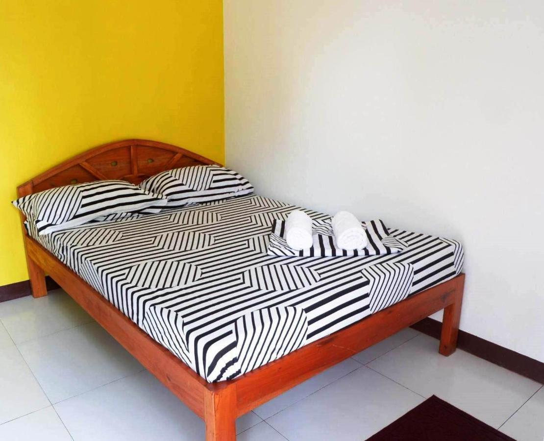 Princesa Michaella Hostel Itaytay Exteriör bild