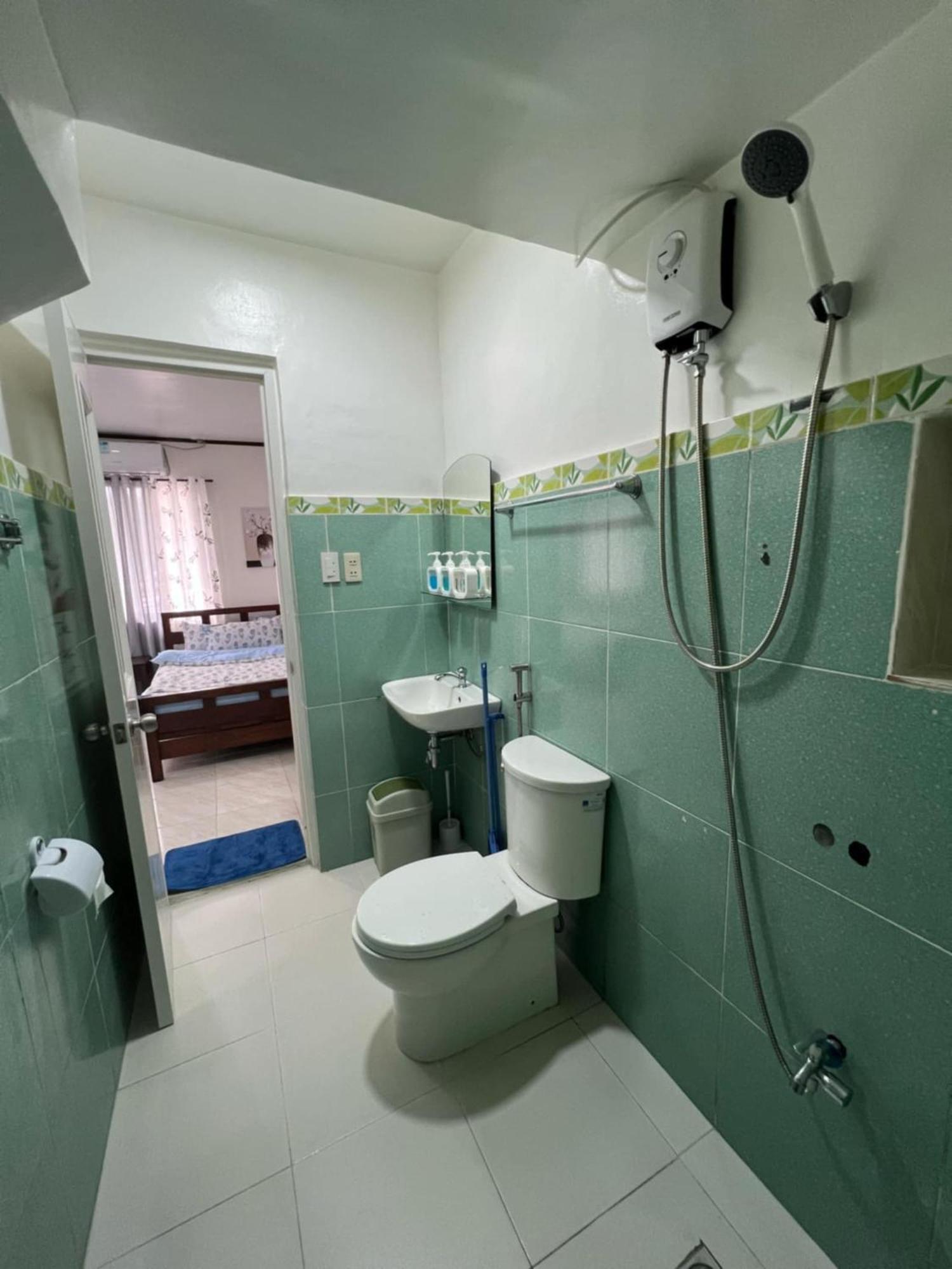 Princesa Michaella Hostel Itaytay Exteriör bild