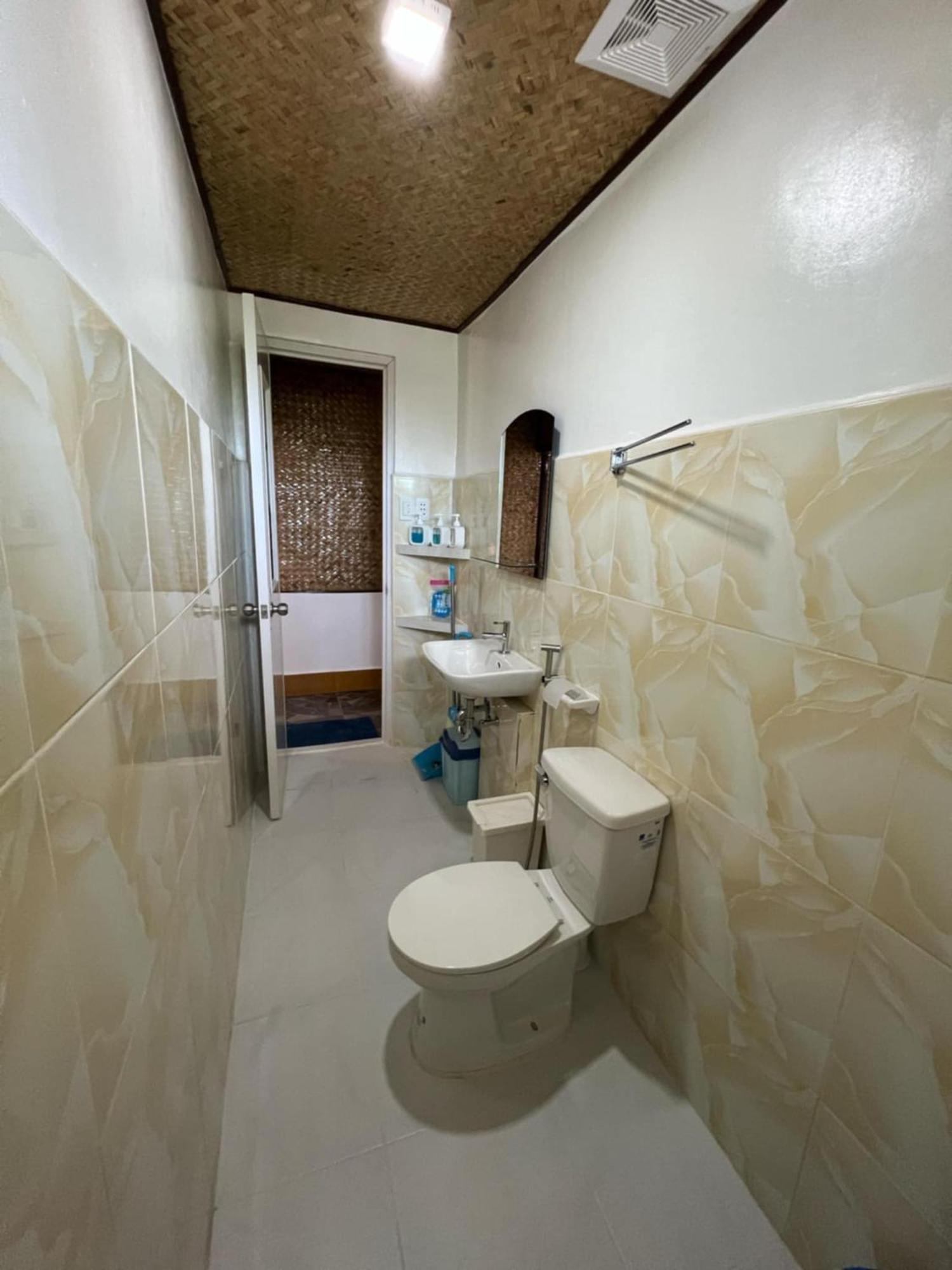 Princesa Michaella Hostel Itaytay Exteriör bild